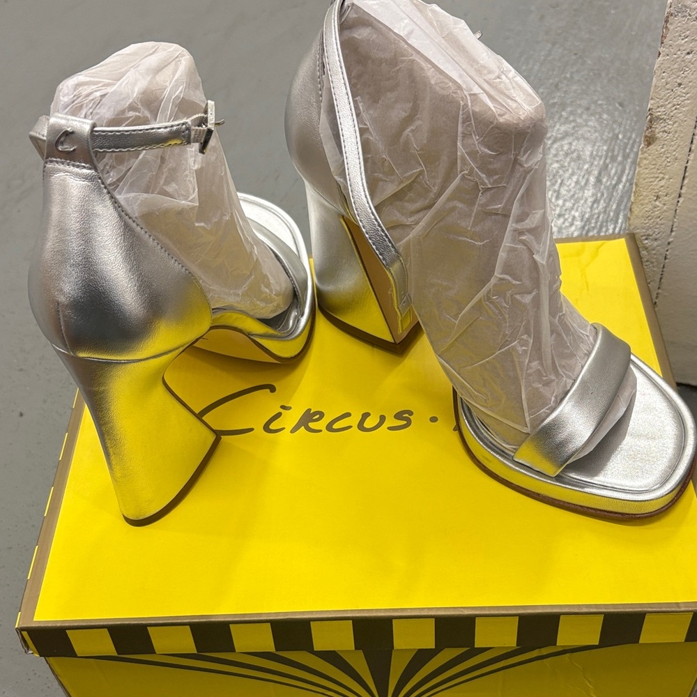 Circus by Sam Edelman Silver Heels